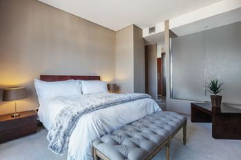 Point Waterfront Apartments 4*