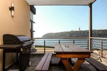 Point Waterfront Apartments 4*