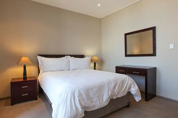 Point Waterfront Apartments 4*