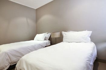 Point Waterfront Apartments 4*
