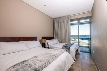 Point Waterfront Apartments 4*