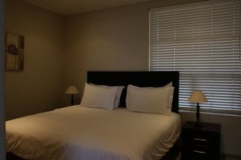 Point Waterfront Apartments 4*