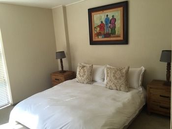 Point Waterfront Apartments 4*