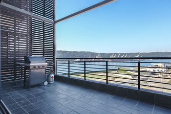 Point Waterfront Apartments 4*
