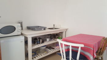 Paternoster Place 3*