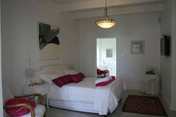 Paternoster Place 3*