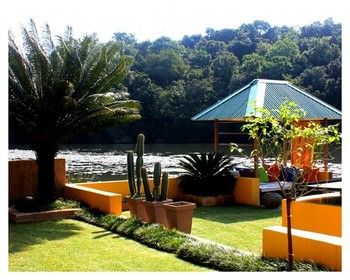 Bambuu Lakeside Lodge 3*