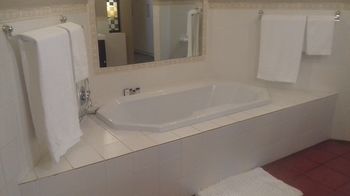 Bambuu Lakeside Lodge 3*