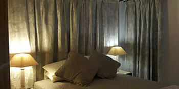 Six Valk Avenue Guest House 3*