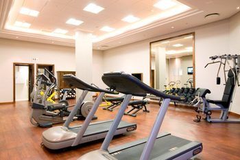 Pivot Hotel Montecasino 4*