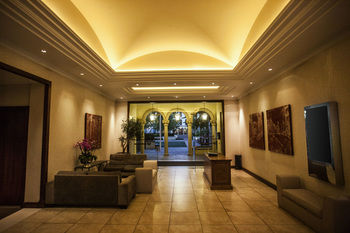 Pivot Hotel Montecasino 4*