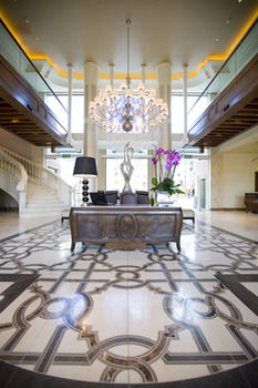 Pivot Hotel Montecasino 4*