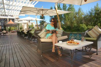 Pivot Hotel Montecasino 4*