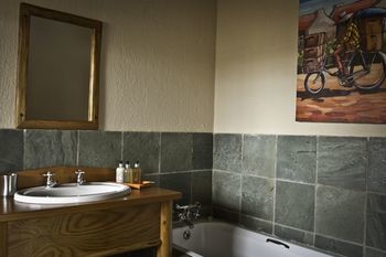 Sausage Tree Safari Camp 4*