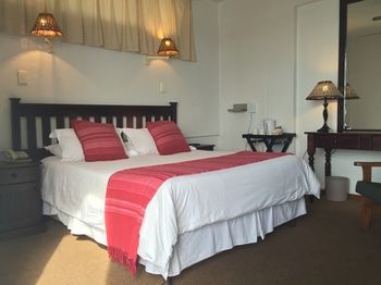 Hoedjiesbaai Hotel 2*