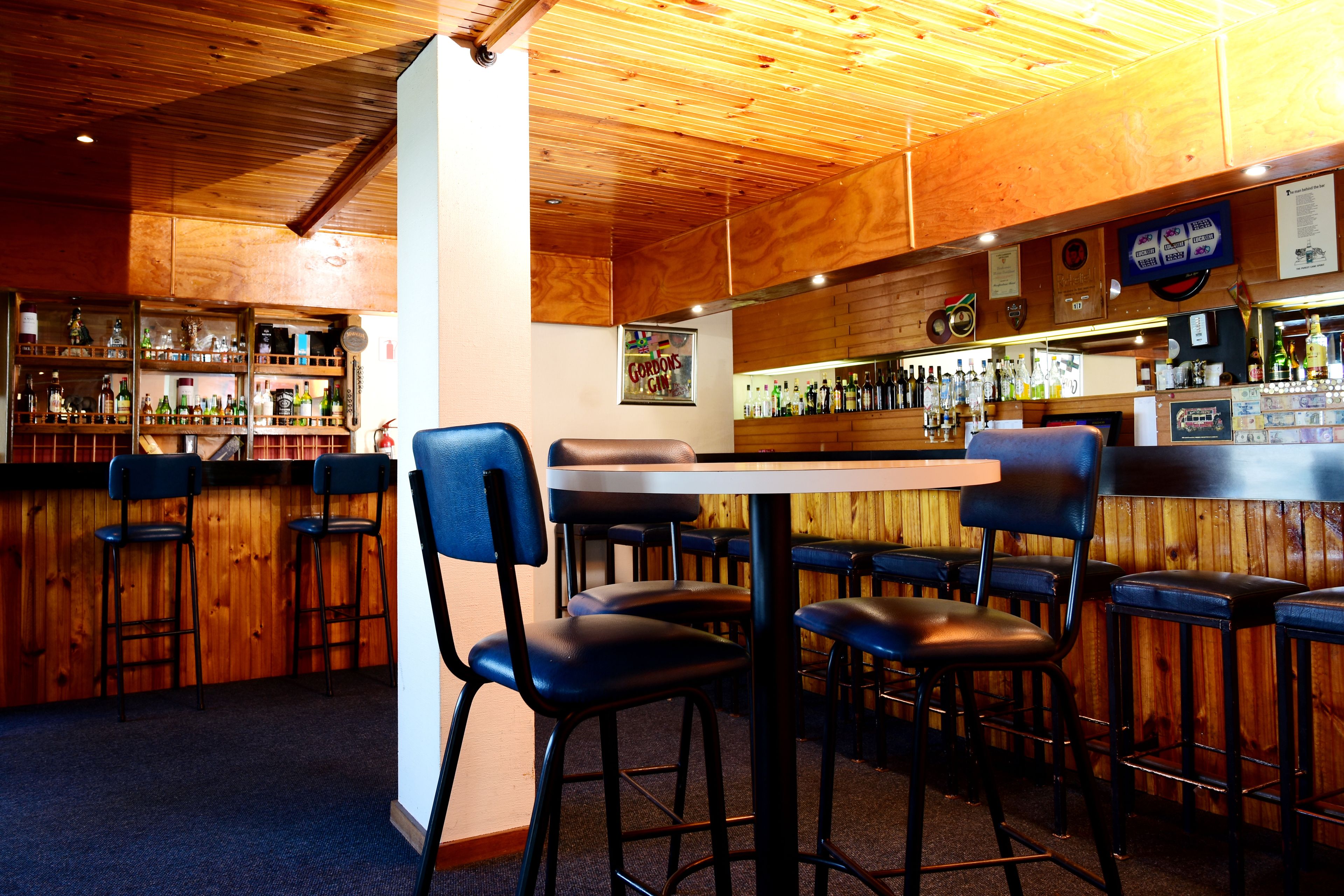 Hoedjiesbaai Hotel 2*