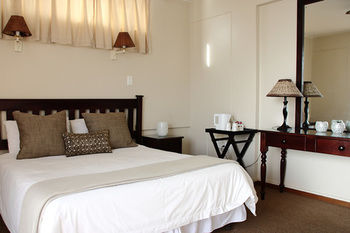 Hoedjiesbaai Hotel 2*