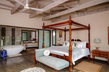 Bushveld Terrace Safari Hotel, Lodge & Spa 4*