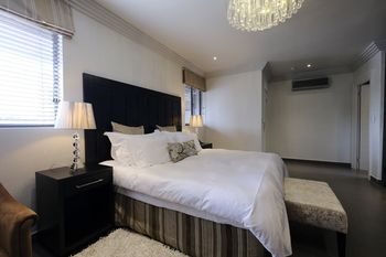 Villa Moyal 0*