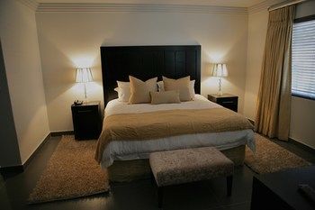 Villa Moyal 0*