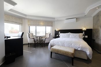 Villa Moyal 0*