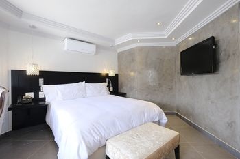 Villa Moyal 0*