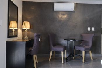 Villa Moyal 0*
