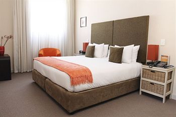 The One 8 Hotel 4*