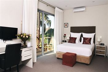 The One 8 Hotel 4*