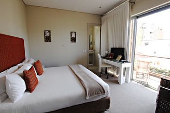 The One 8 Hotel 4*