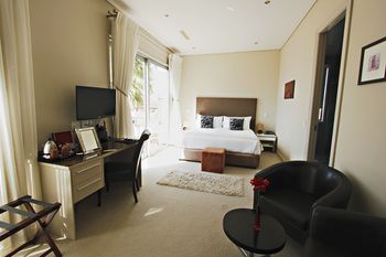 The One 8 Hotel 4*