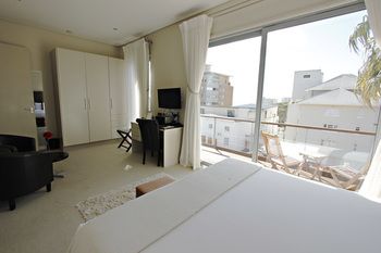 The One 8 Hotel 4*
