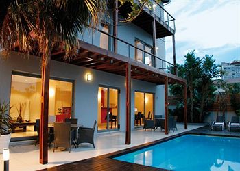 The One 8 Hotel 4*