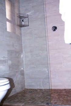 Dilisca Guesthouse 4*