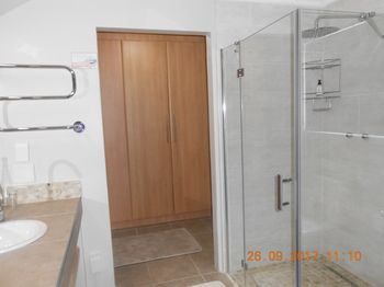 Dilisca Guesthouse 4*