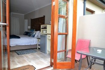 Dilisca Guesthouse 4*