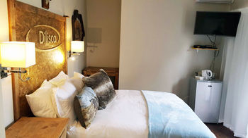 Dilisca Guesthouse 4*