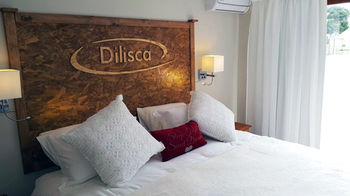 Dilisca Guesthouse 4*