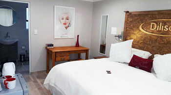 Dilisca Guesthouse 4*