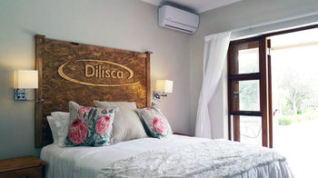 Dilisca Guesthouse 4*