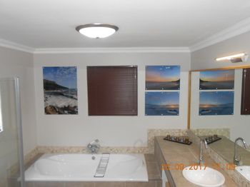 Dilisca Guesthouse 4*