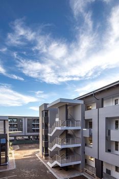 Cag the Hub Bryanston 0*