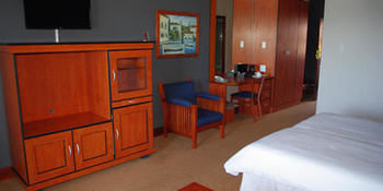 Diaz Hotel & Resort 4*