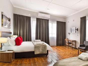 Clanwilliam Hotel by Country Hotels 3*