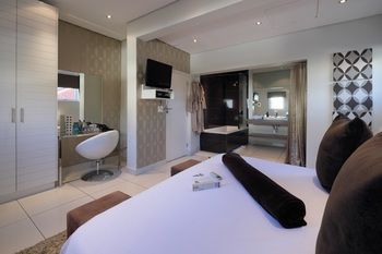 Zest Boutique Hotel 5*