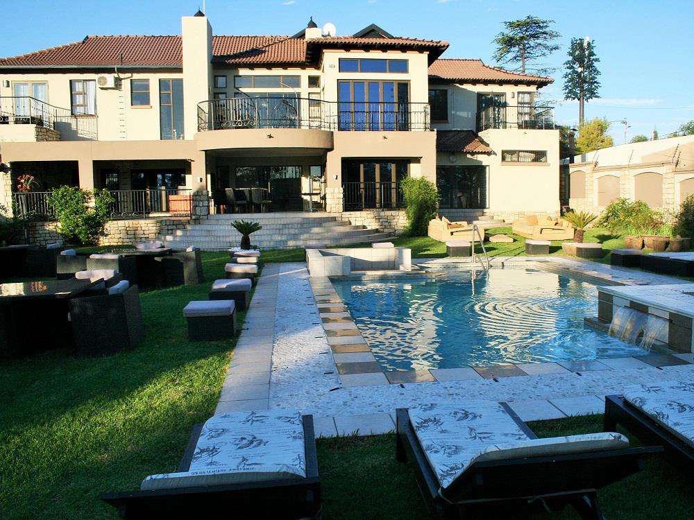 Africa Paradise Airport Boutique Hotel 3*