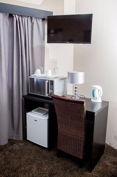 Oria Guesthouse 3*