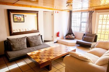 Oria Guesthouse 3*