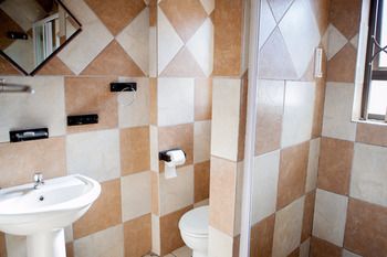 Oria Guesthouse 3*