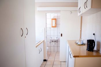 Oria Guesthouse 3*